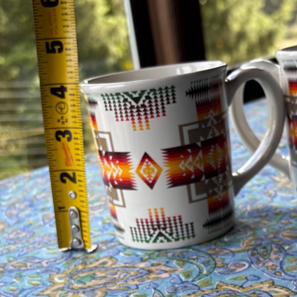Pendleton 12oz Aztec mug-set of 2. No chips, only used 2x. - Picture 3 of 5